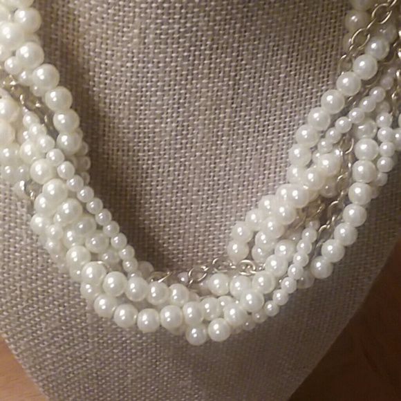 Statement Faux Pearl Gold Tone Twisted Necklace - Picture 3 of 8